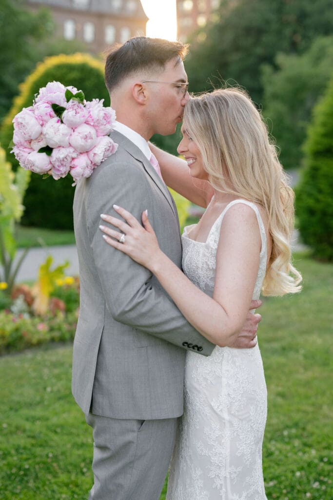 Romantic wedding portrait in the Boston Public Garden