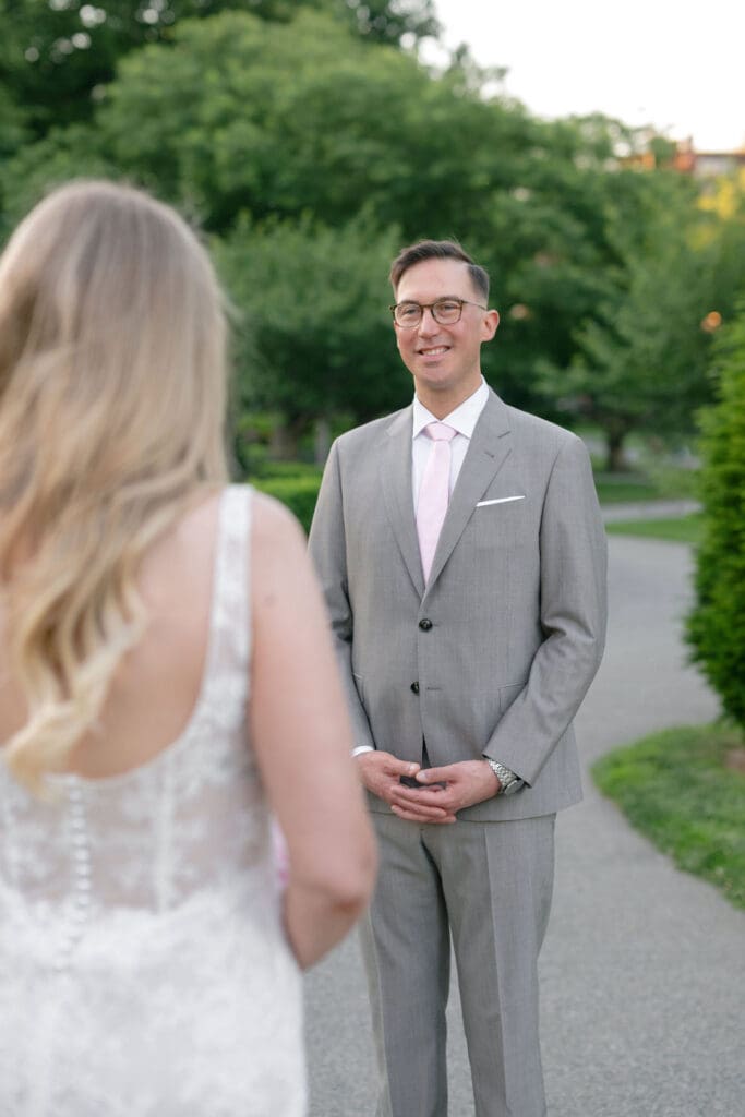Romantic wedding portrait in the Boston Public Garden